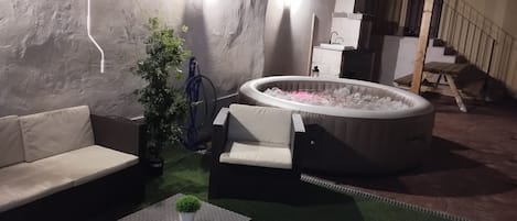 Bain à remous intérieur