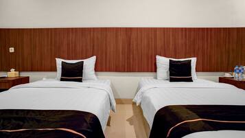 Deluxe Twin Room | Premium bedding, desk, free WiFi, bed sheets