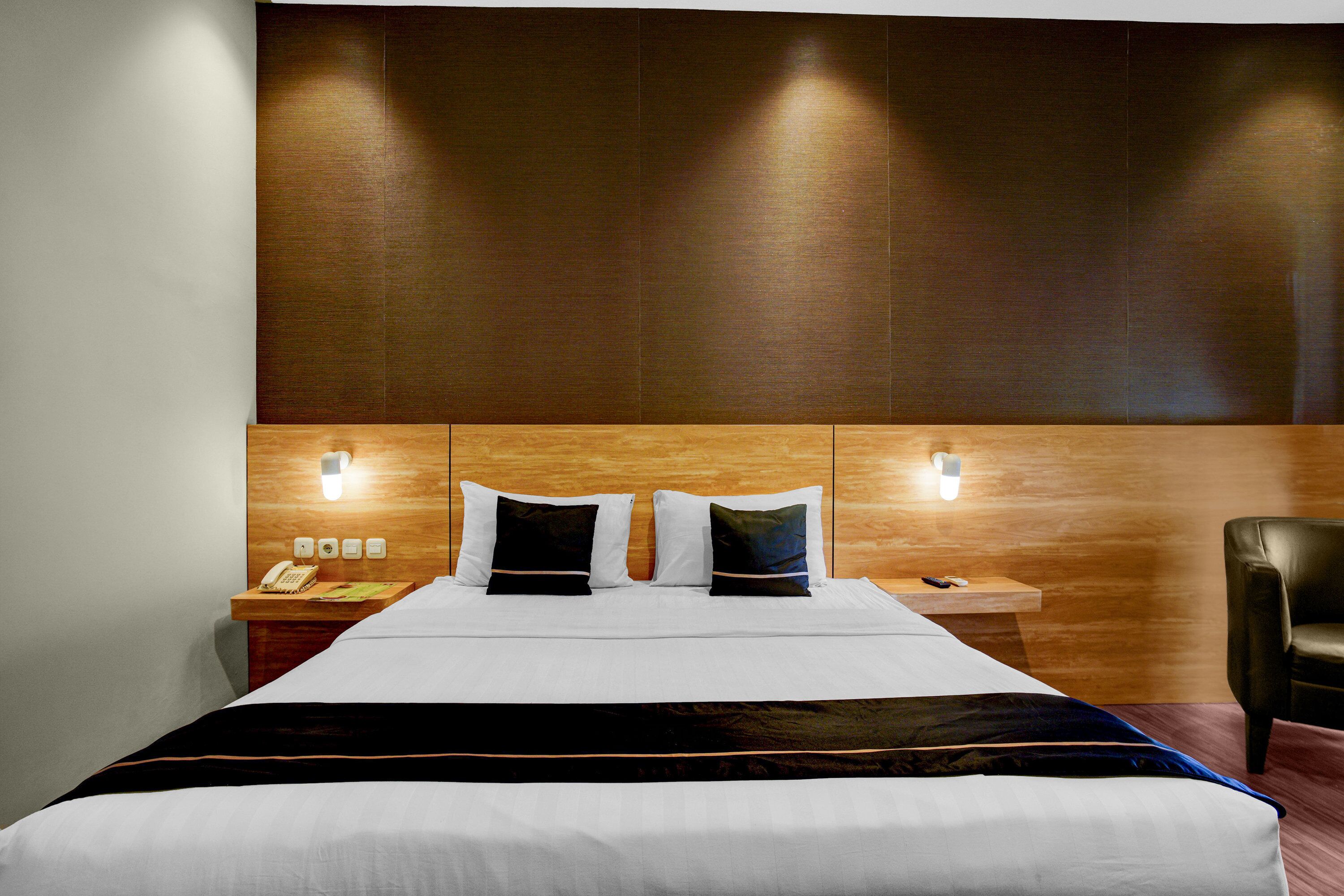 Vila Premium | Seprai premium, meja kerja, Wi-Fi gratis, dan seprai linen
