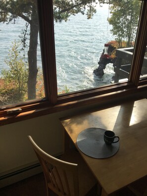 Dining - Stone Arch- Entire Large Home on Unique Lake Superior Shoreline (Grand Marais)