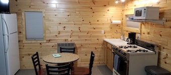 Cabin# 2-New, Affordable, Year Round Lodging near Pictured Rocks & Tahquamenon!