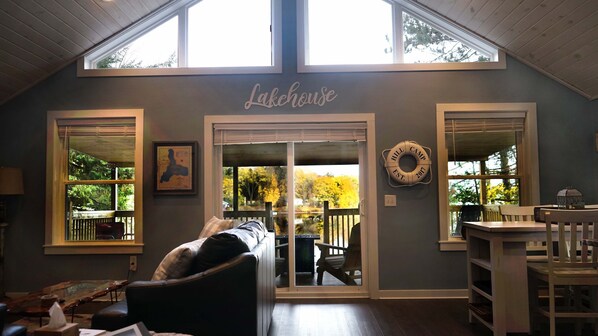 TV connectée, cheminée