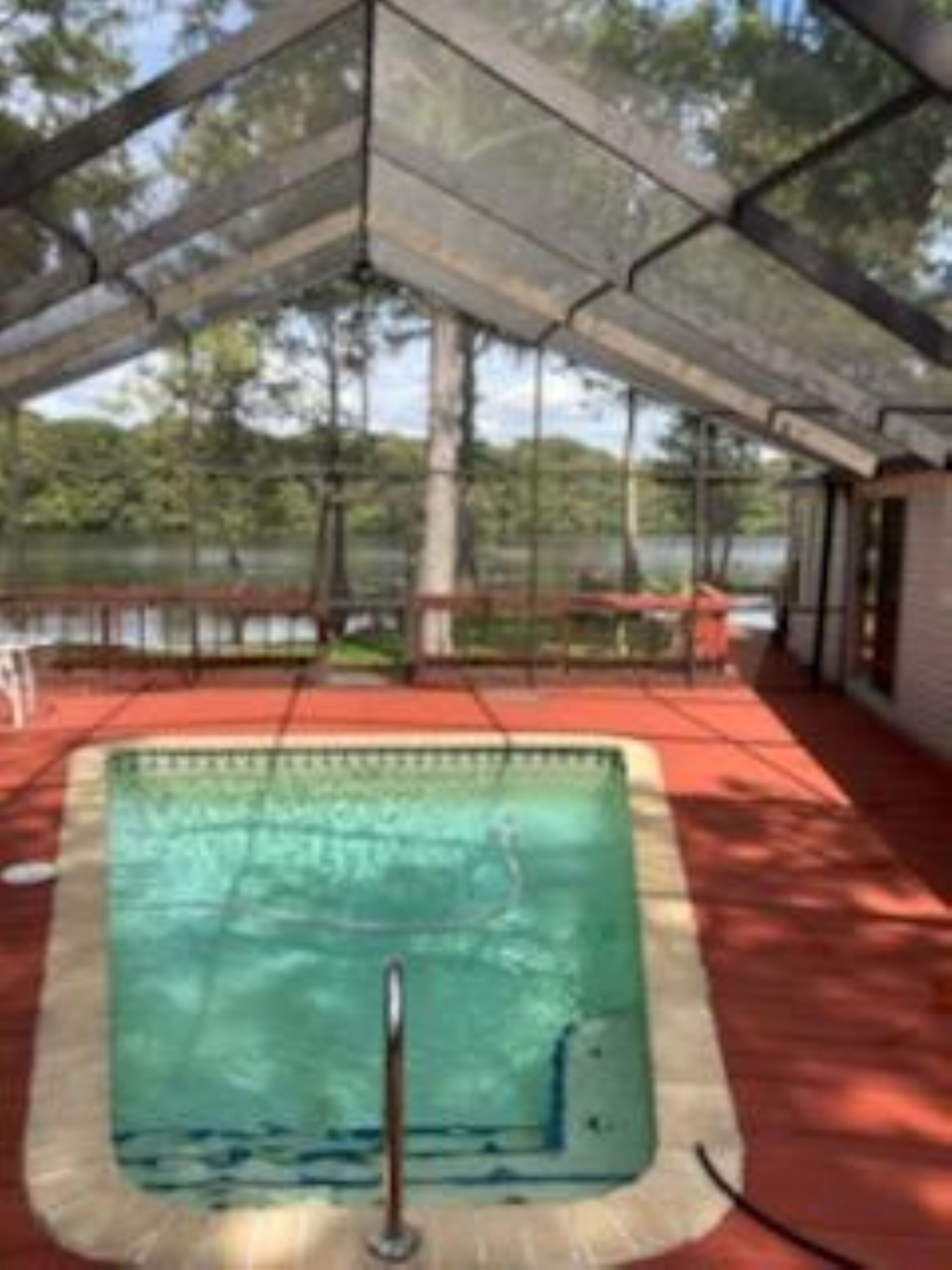 Waterfront house on Withlacoochee River, deck, pool, absolutely beautiful view!