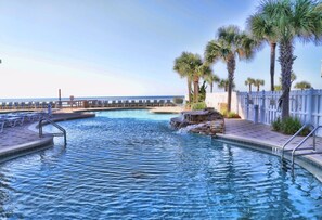 Piscina coperta, piscina all'aperto