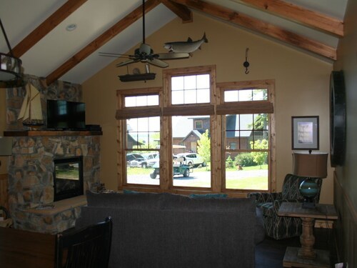 4 bedroom-resort amenities free with rental - Resort FUN