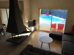 View from property - Comfortable villa with swimming pool for 8-10 people (Andernos-les-Bains)