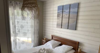 Comfortable villa with swimming pool for 8-10 people