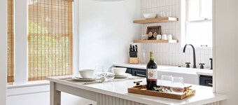 Luxury Avondale Guest House, Walk to Shops