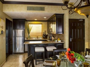 تناول الطعام