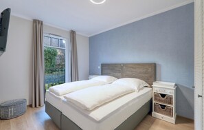 1 bedroom, in-room safe, free WiFi