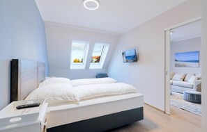 2 bedrooms, in-room safe, free WiFi