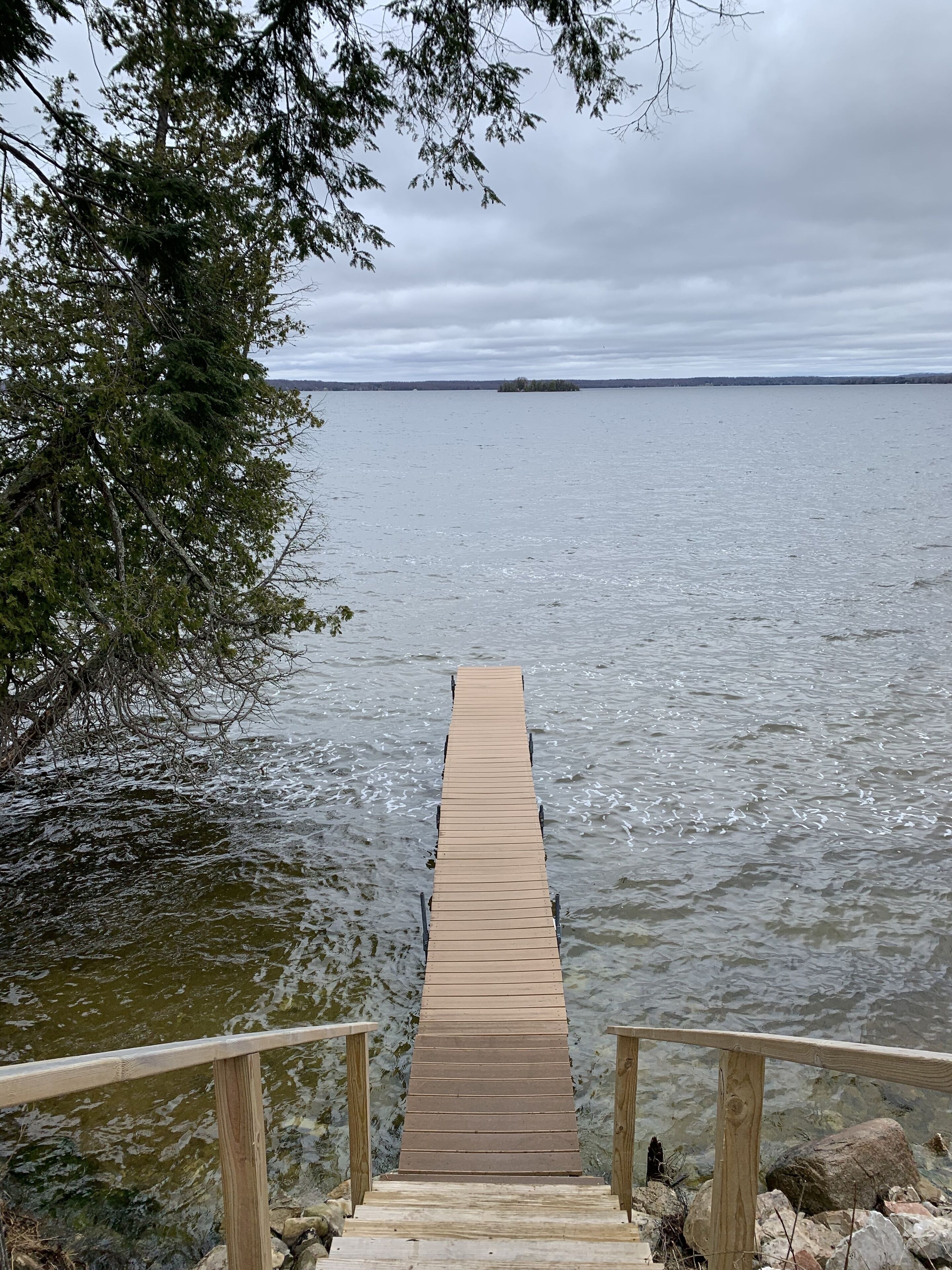 Chaises longues, serviettes de plage