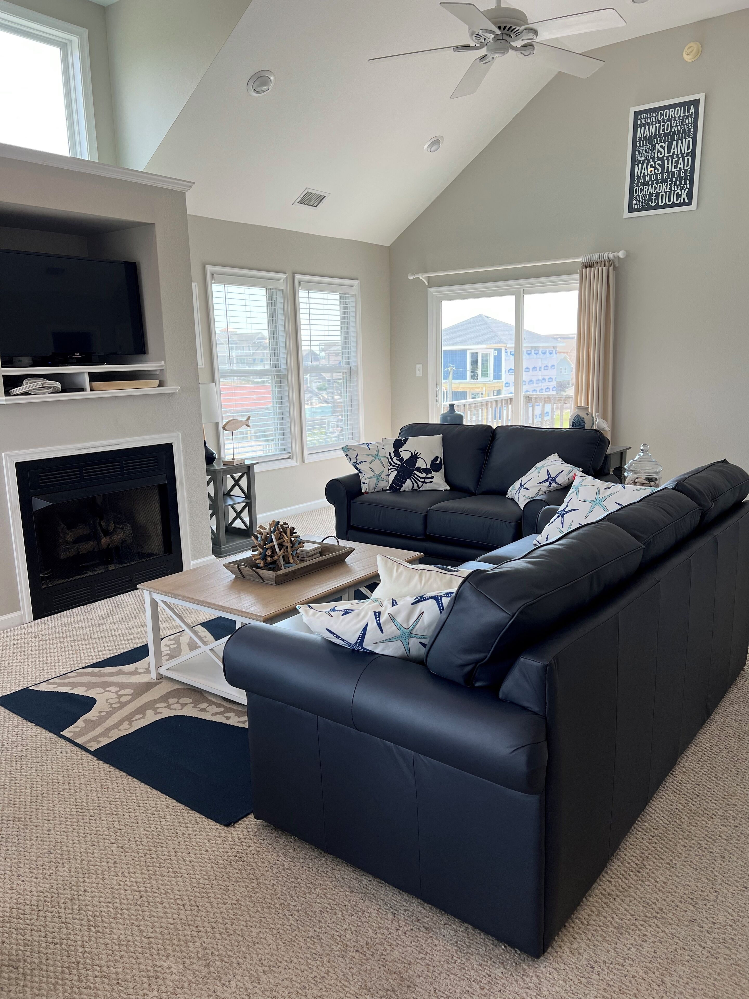 Smart TV, fireplace, foosball, table tennis