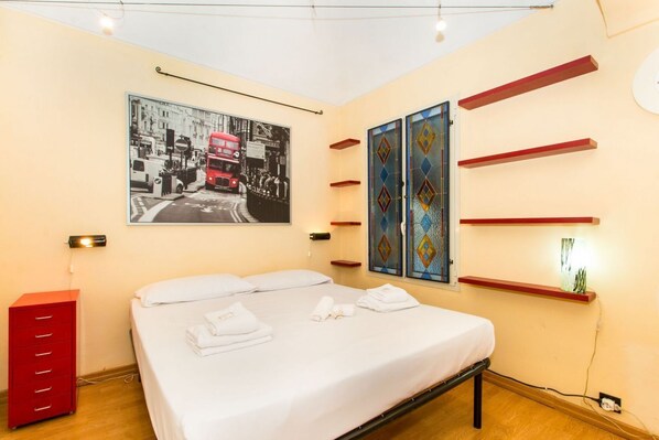 2 camere, ferro/asse da stiro, Wi-Fi, lenzuola