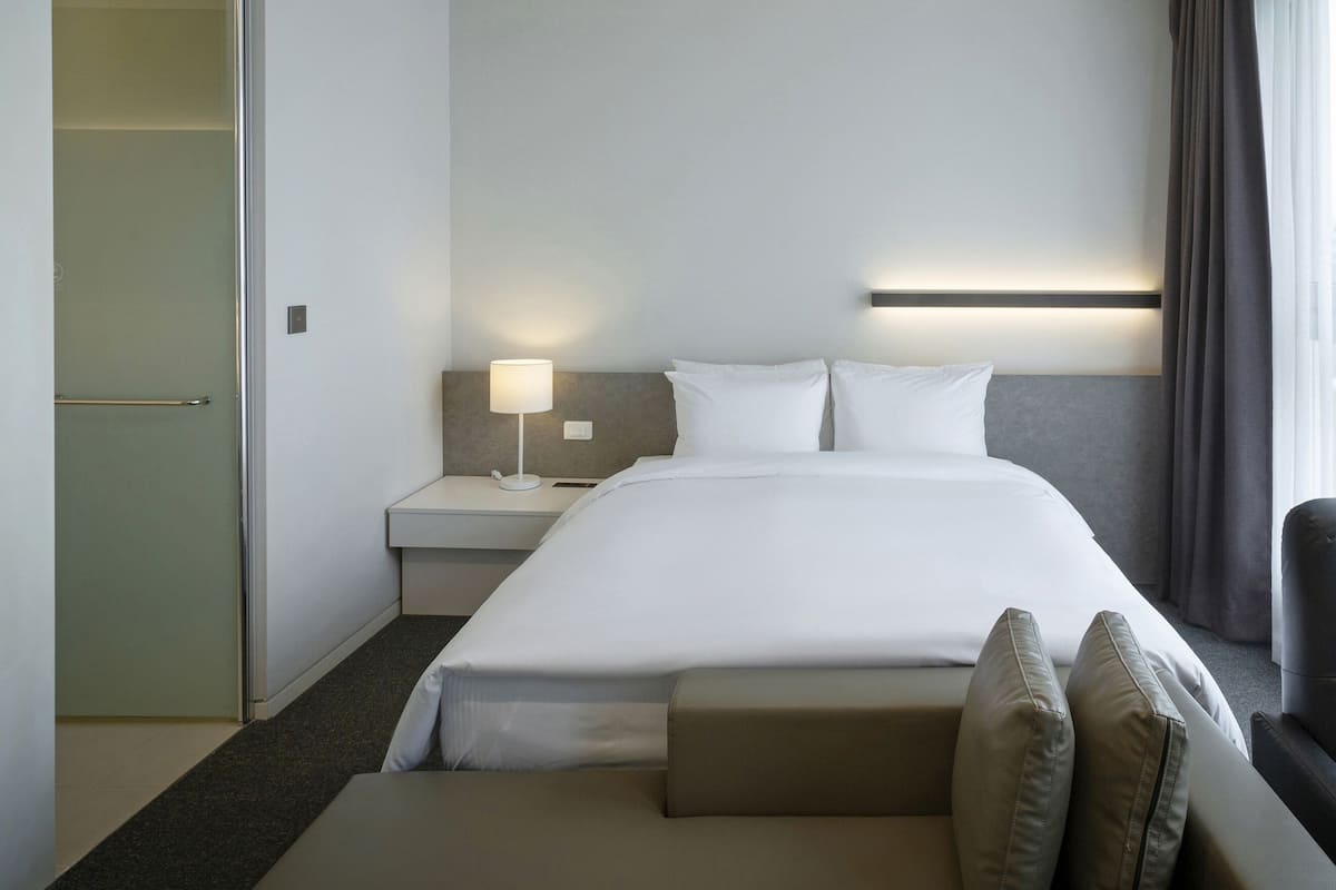 1 Schlafzimmer, Daunenbettdecken, individuell dekoriert