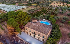 Exterior - Amazing home in Chiaramonte Gulfi (Chiaramonte Gulfi)
