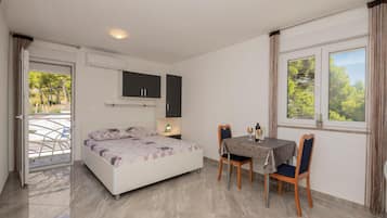 Wifi gratis y ropa de cama