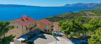 Amazing apartment in Krvavica
