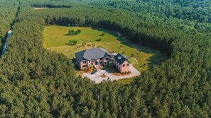 Exterior - The Pines at Signal Mountain with Hot Tub (Signal Mountain)