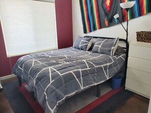 2 bedrooms, desk, iron/ironing board, free WiFi