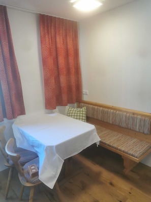 Interior - Ferienwohnung 5 - Gästehaus Obererlacher (Obertilliach)