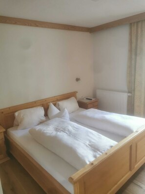 1 bedroom, WiFi, bed sheets - Ferienwohnung 5 - Gästehaus Obererlacher (Obertilliach)