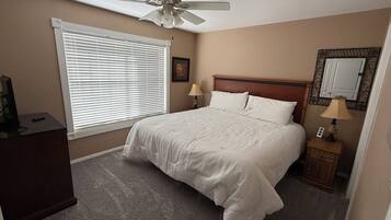 2 makuuhuonetta, silitysrauta/-lauta, ilmainen Wi-Fi, vuodevaatteet