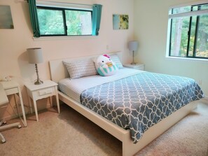 3 bedrooms, in-room safe, desk, iron/ironing board - POWER ON - Modern 3BR Evergreen Retreat w/ Private Deck & Forest Views (Issaquah)