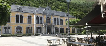 Appartement rez-de-jardin Maison Perce Neige, Wifi, Tarif Cure.