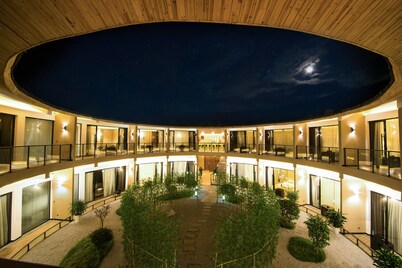 Qiaofeng Xingzilin Hotel