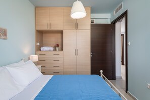 Deluxe Villa, 4 Bedrooms, Private Pool | 4 bedrooms, in-room safe, desk, laptop workspace - Villa Antoni (Chania)