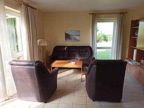 Unclassified image, 5 of 22, button