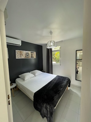 1 chambre, fer et planche Ă repasser, Wi-Fi, draps fournis