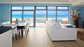 Surfers Penthouse | Vardagsrum