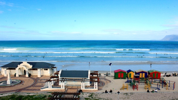 Surfers Penthouse | Balcony view