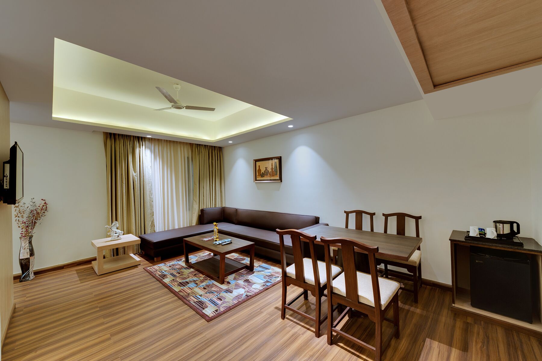 Minibar, laptop workspace, free WiFi, bed sheets