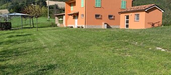 BEAUTIFUL FARMHOUSE FULLY IMMERSED IN NATURE