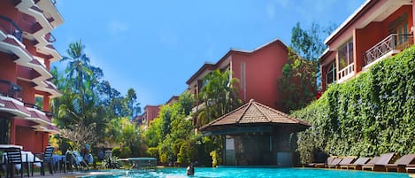 Piscine extérieure