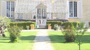 Property entrance - Château Les Cèdres B&B (Thue et Mue)
