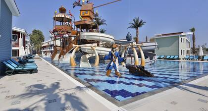 Crystal Club World Of Colours