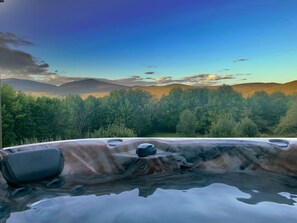 Outdoor spa tub - Okemo&Killington Retreat 90acre Private Mountain Getaway! Breathtaking View! (Shrewsbury)