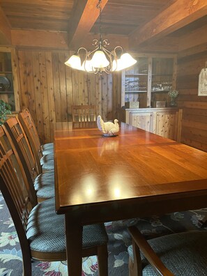 Dining - Okemo&Killington Retreat 90acre Private Mountain Getaway! Breathtaking View! (Shrewsbury)