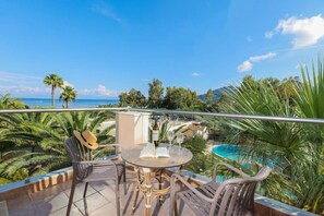 Terrace/patio - Three Stars Beach Hotel (Corfu)