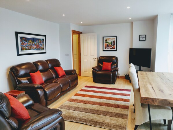 Fernseher, Computerbildschirme, Drucker