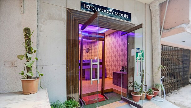 Unclassified image, 1 of 6, button - Hotel Moody Moon (New Delhi)