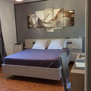 Room - La Maison de Maître Potager (VALREAS)