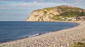 Nær stranden