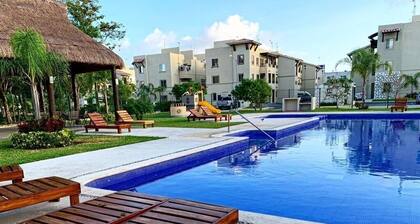 Cozy Private Apartment, Pool, GYM, 10 MIN 5ft Av