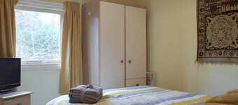 3 bedroom accommodation in Cenarth, near Newcastle Emlyn
