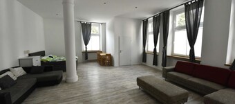 Luxuriöse großzügige Wohnung ca 130 qm mit Gartenterrasse